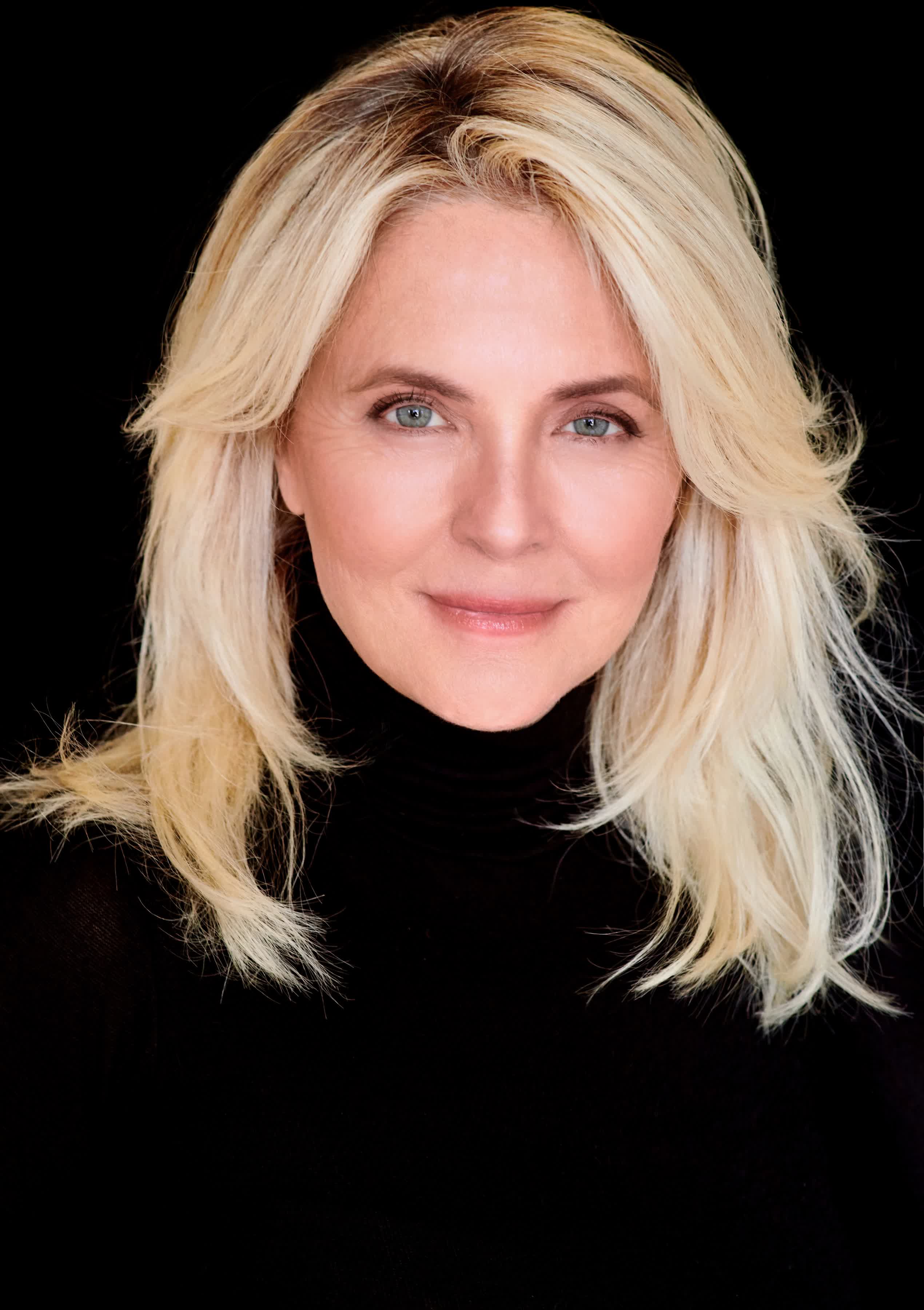 actor Cornelia Guest large photo