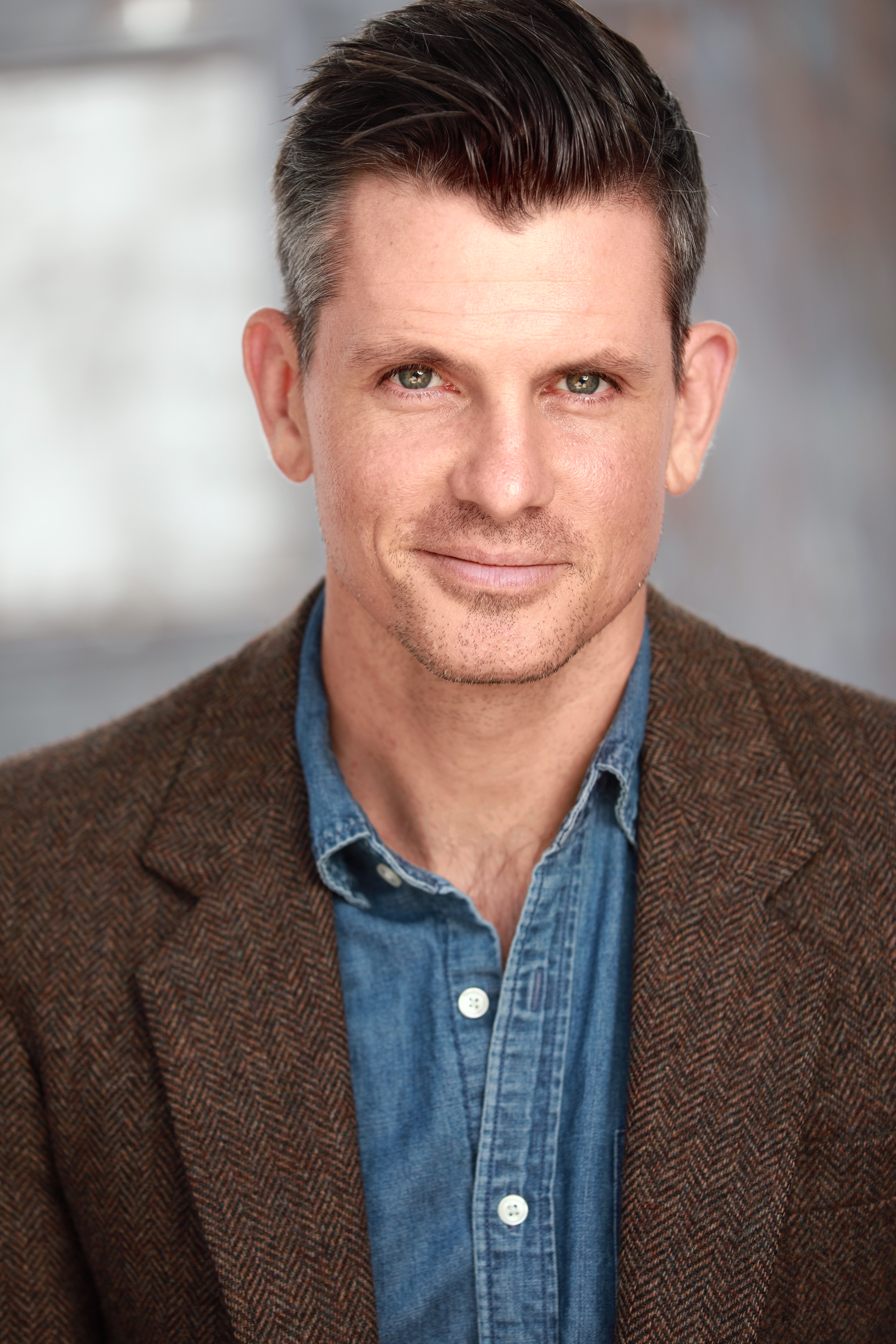 actor Ben Crowley large photo