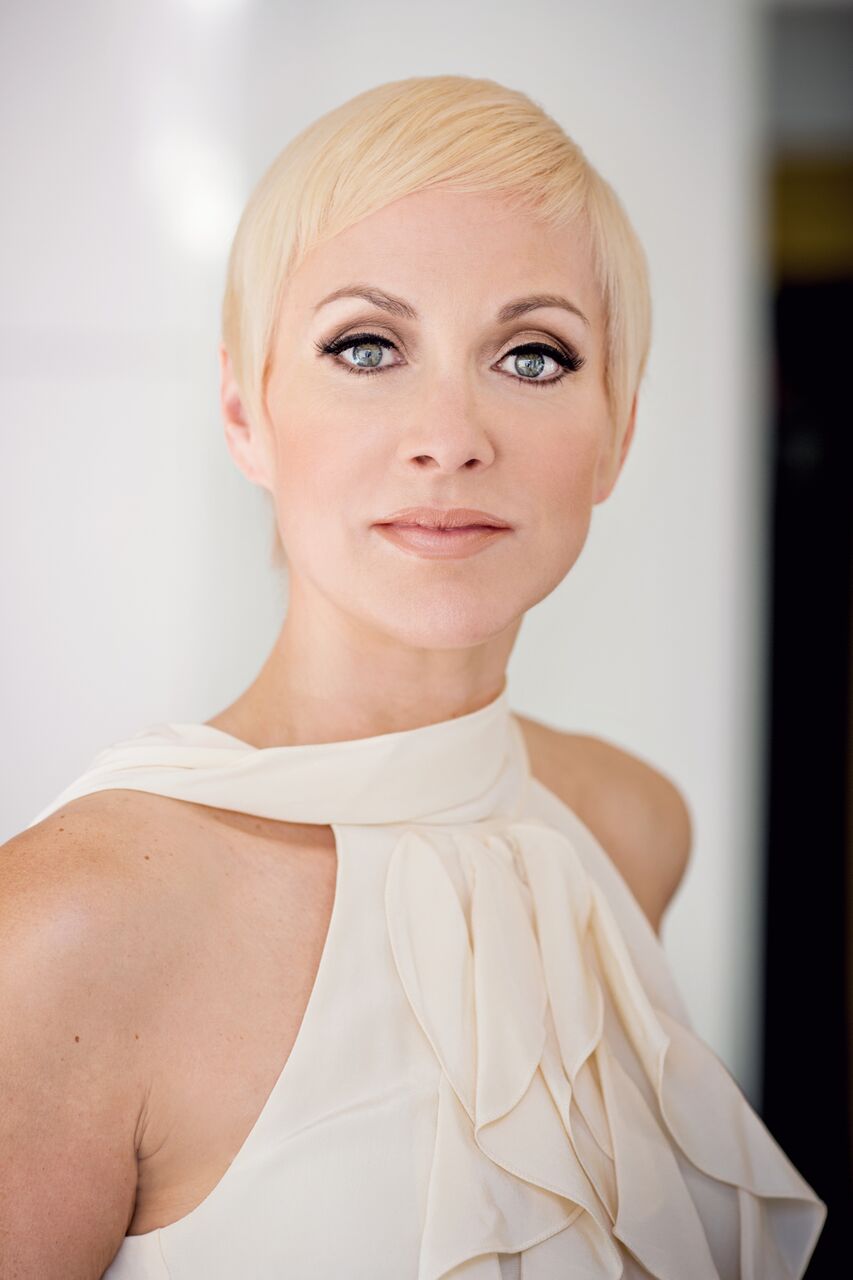 actor Mia Cottet large photo