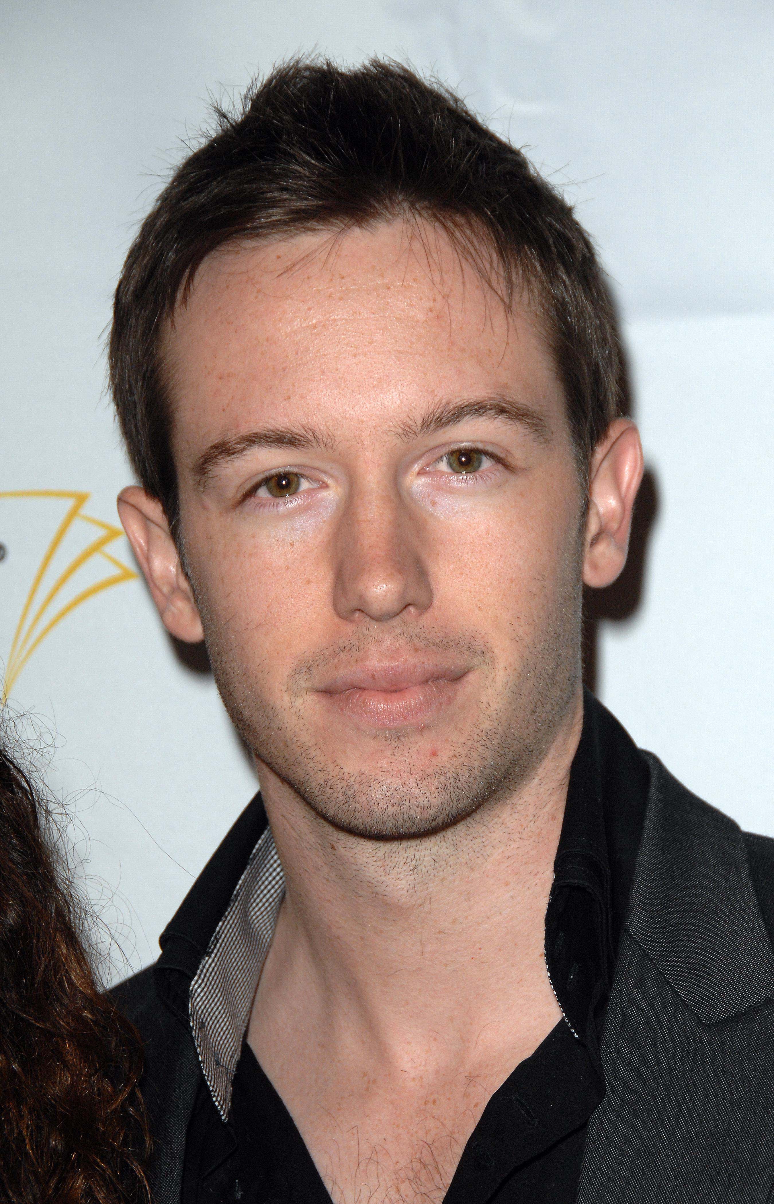 actor Dustin Fitzsimons large photo