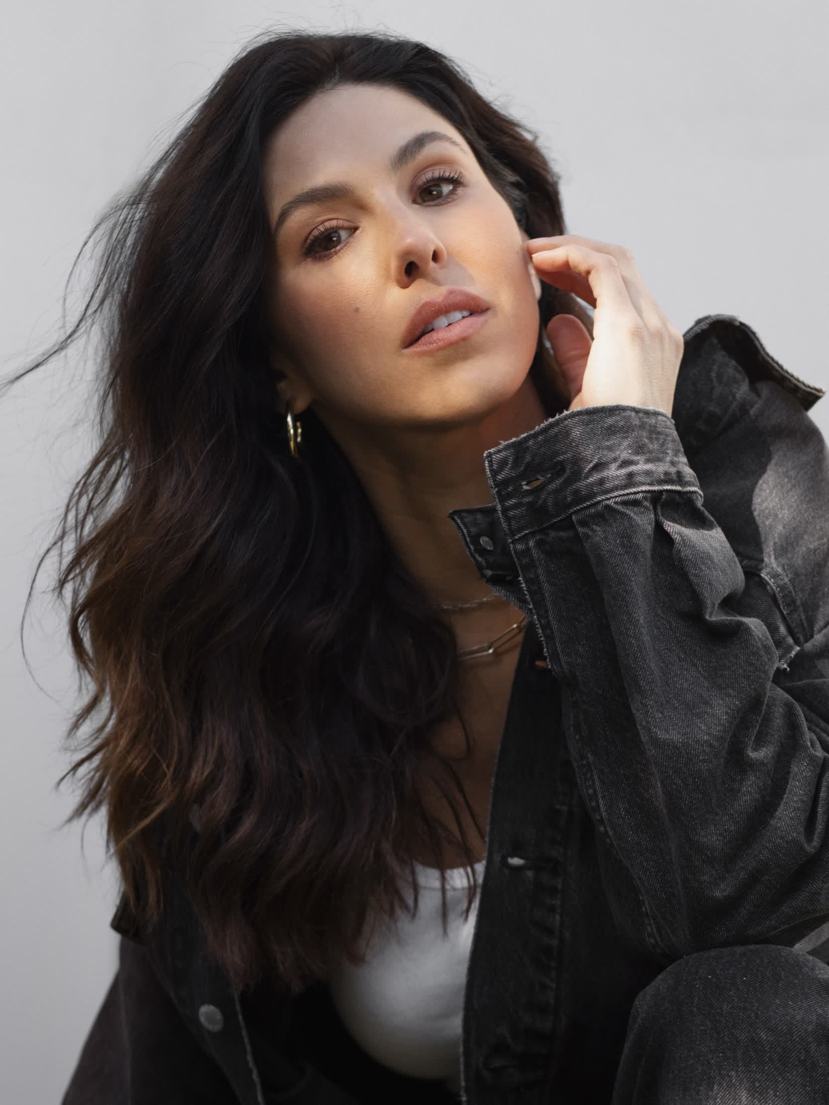 actor Cristina Rosato large photo