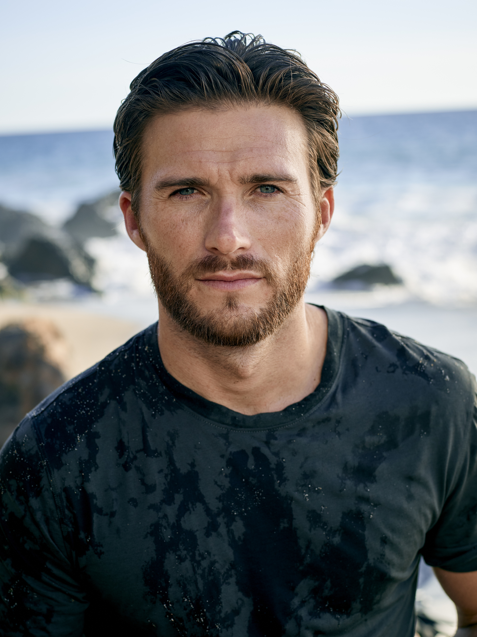 actor Scott Eastwood large photo