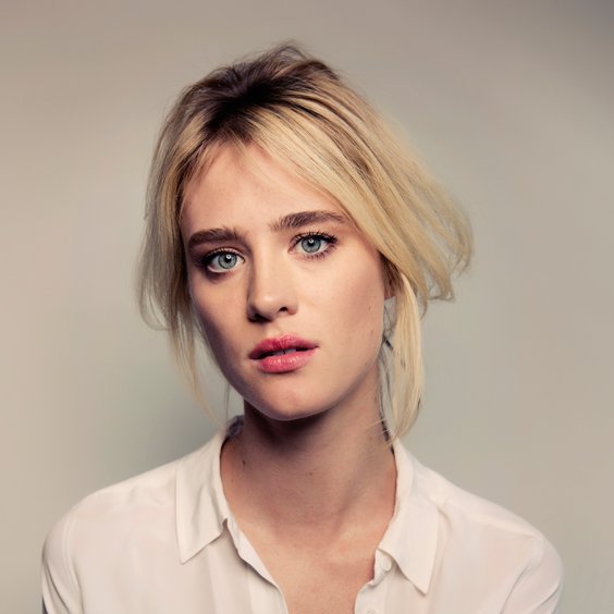 actor Mackenzie Davis large photo
