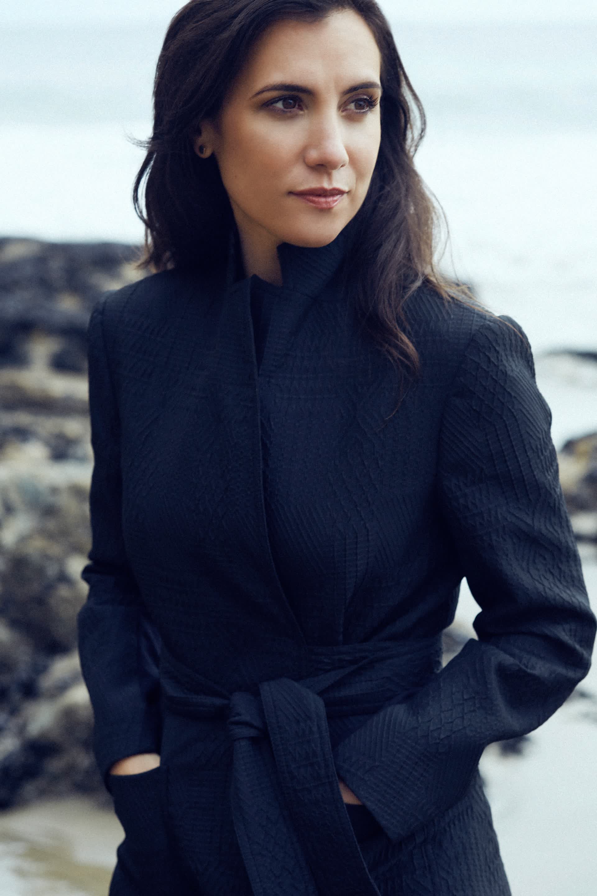 actor Annika Marks large photo