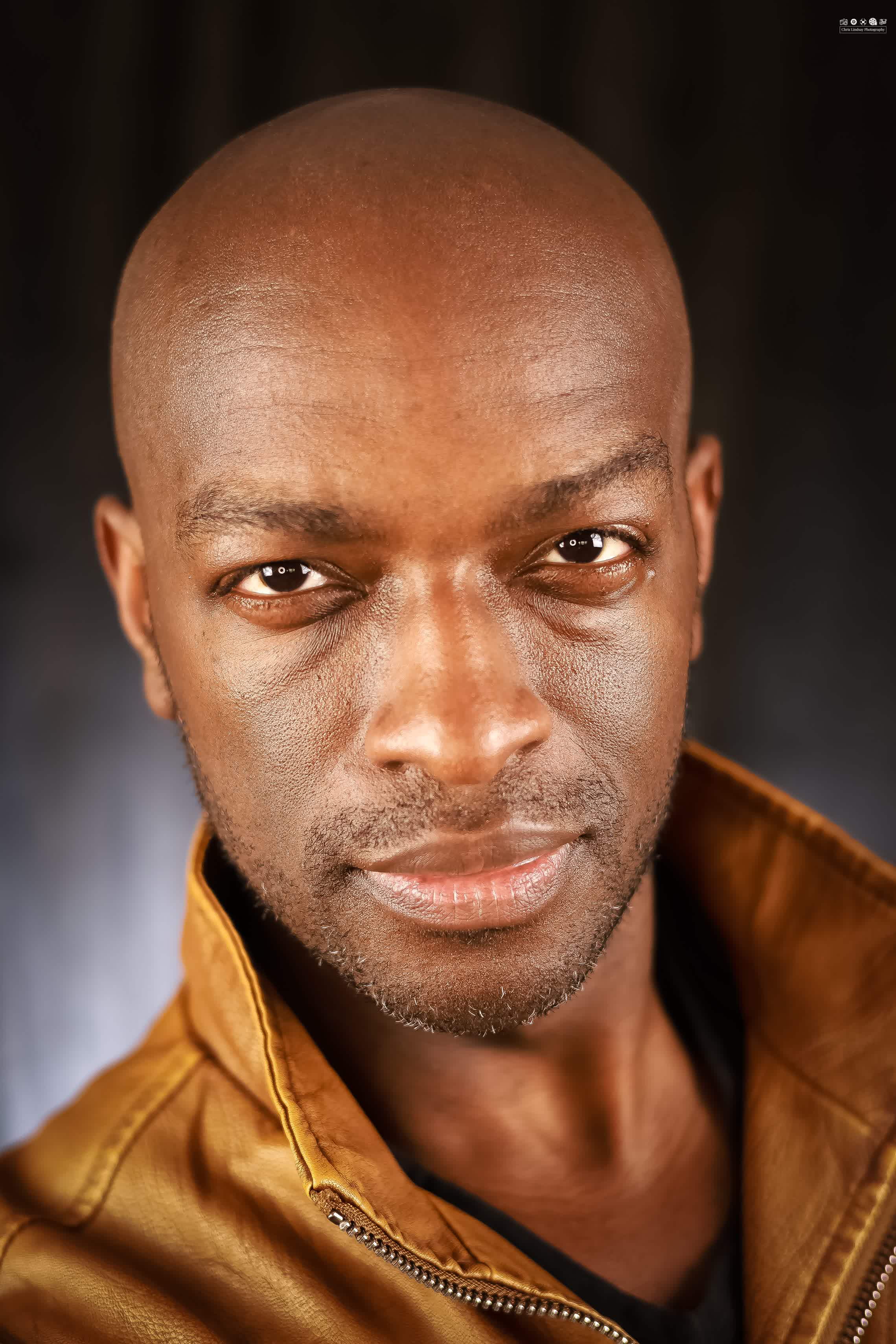 actor Chris Lindsay large photo