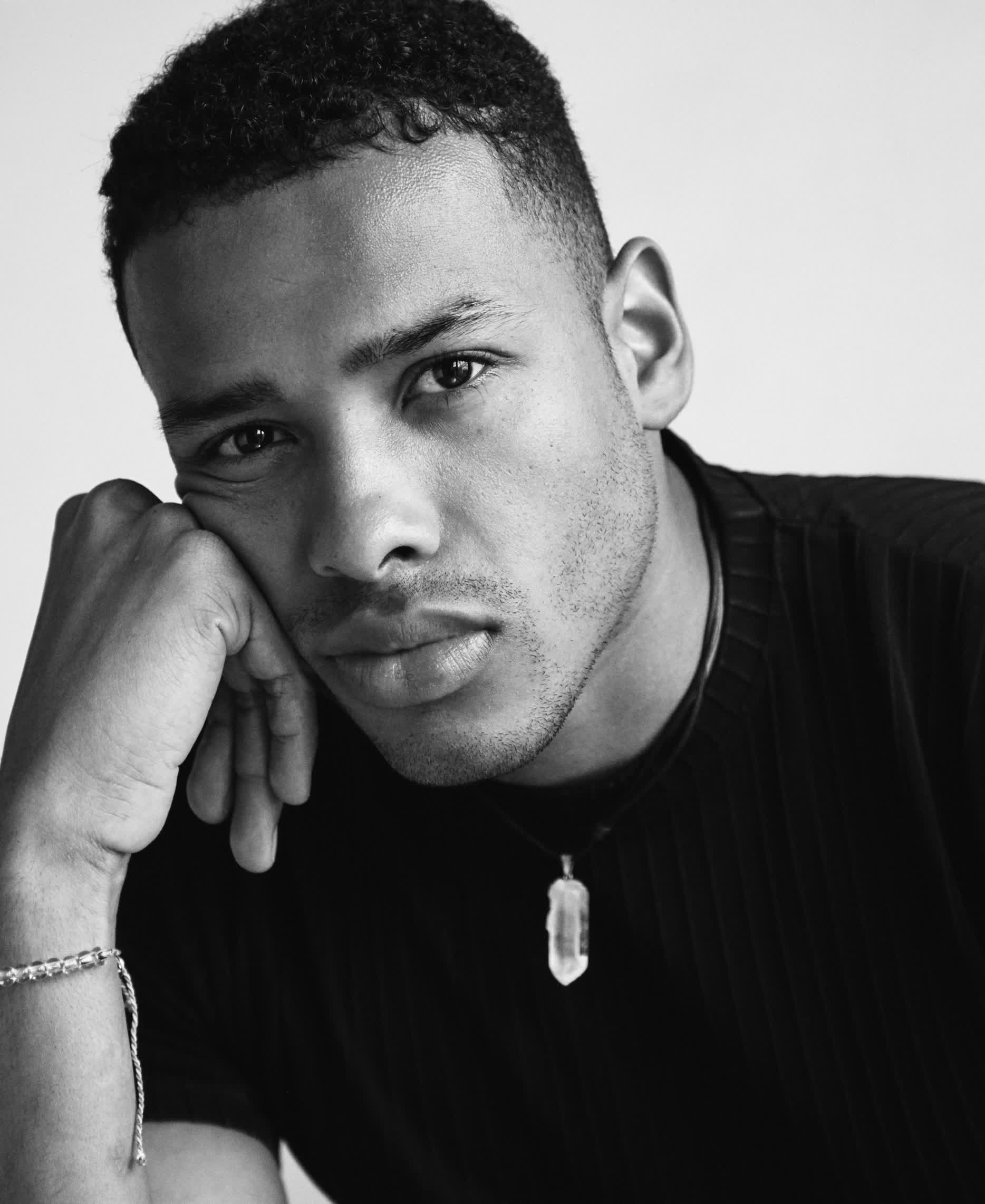 actor Victor Hugo large photo