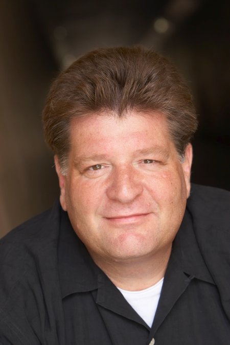 actor Stephen Lee large photo