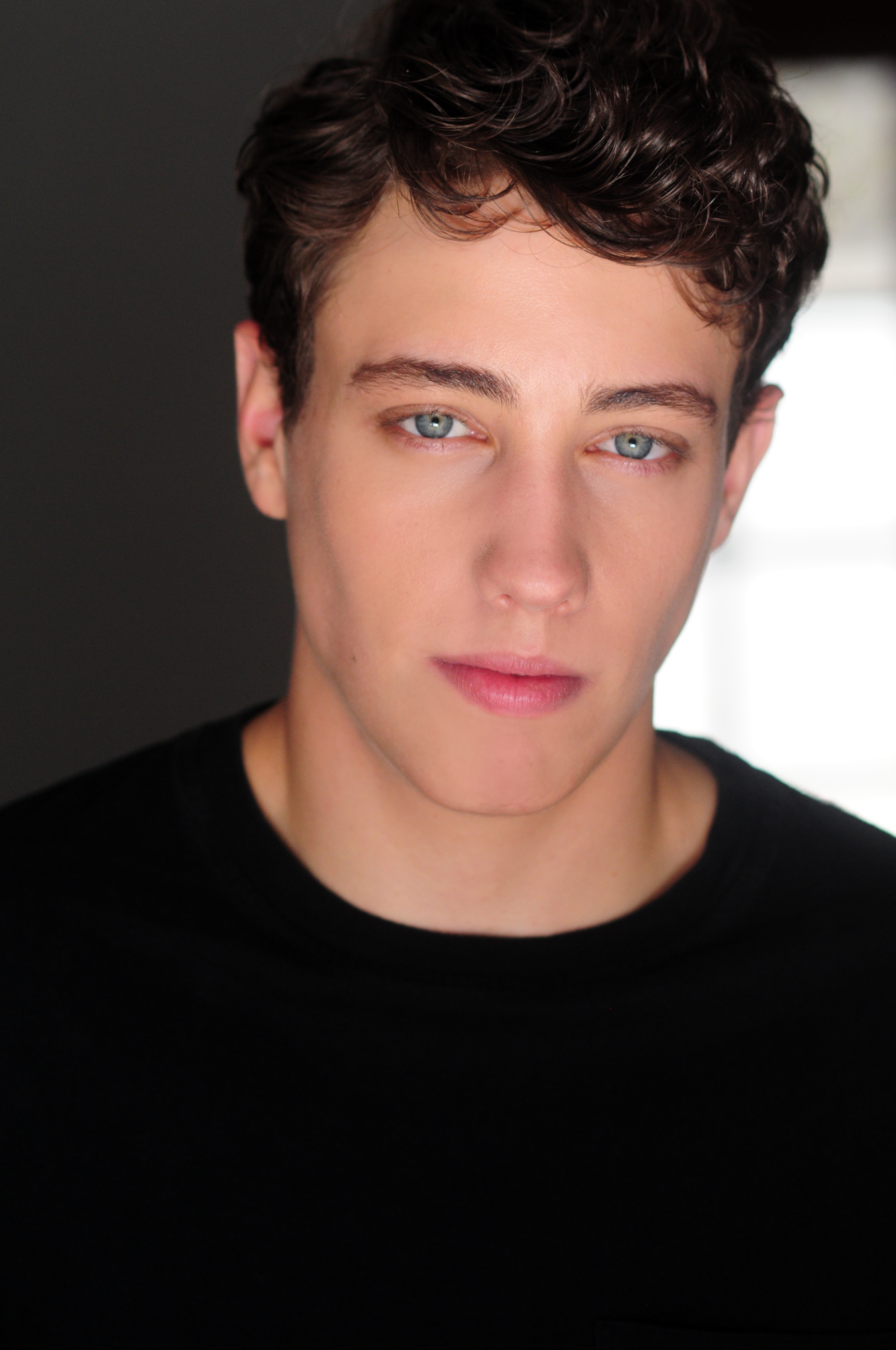 actor Ryan Lee large photo