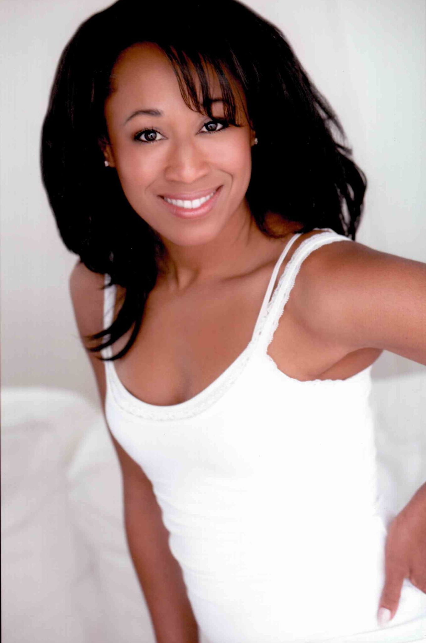 actor Brenda Crichlow large photo