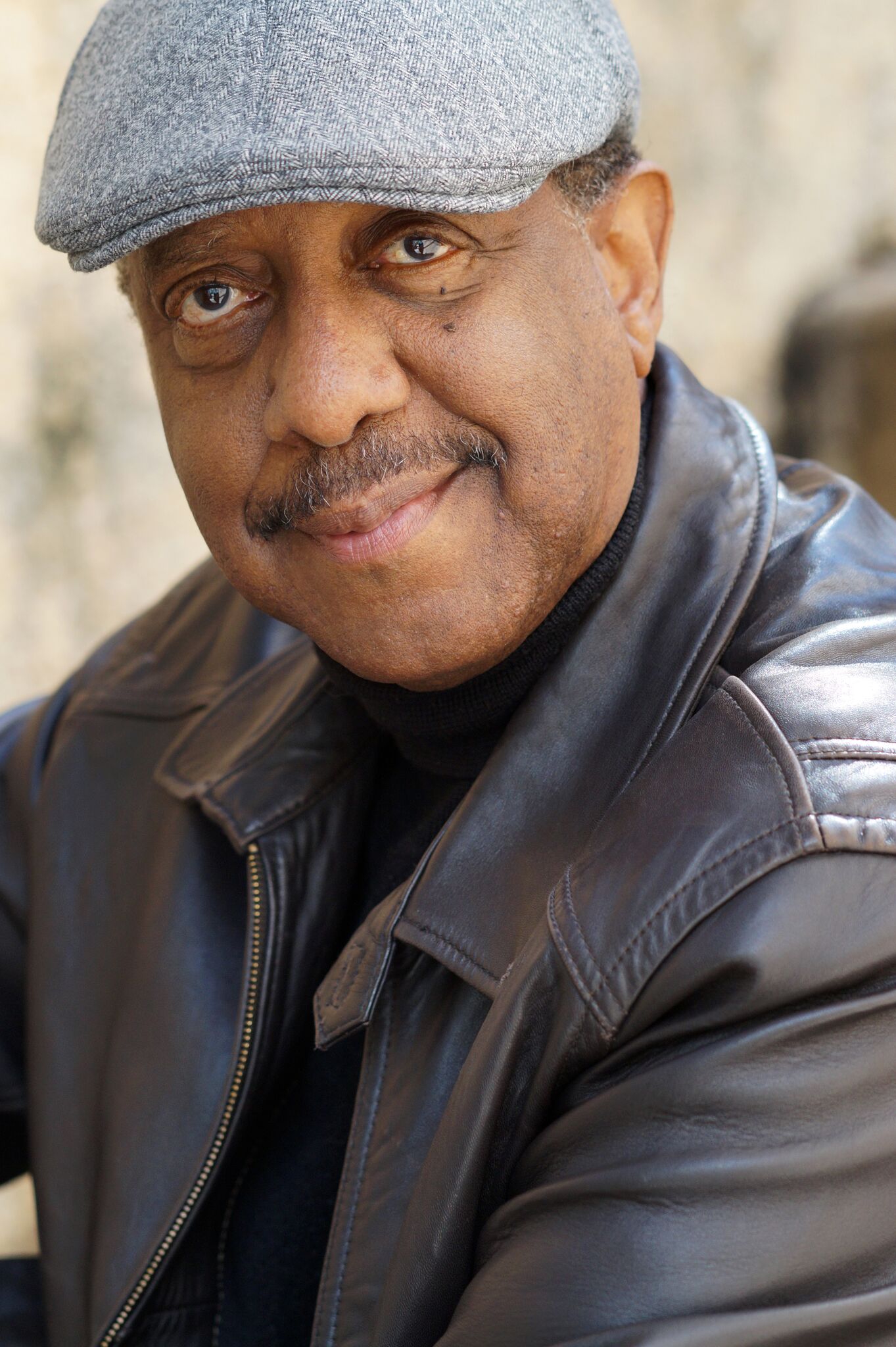 actor Michael D. Roberts large photo actor Michael D. Roberts large photo