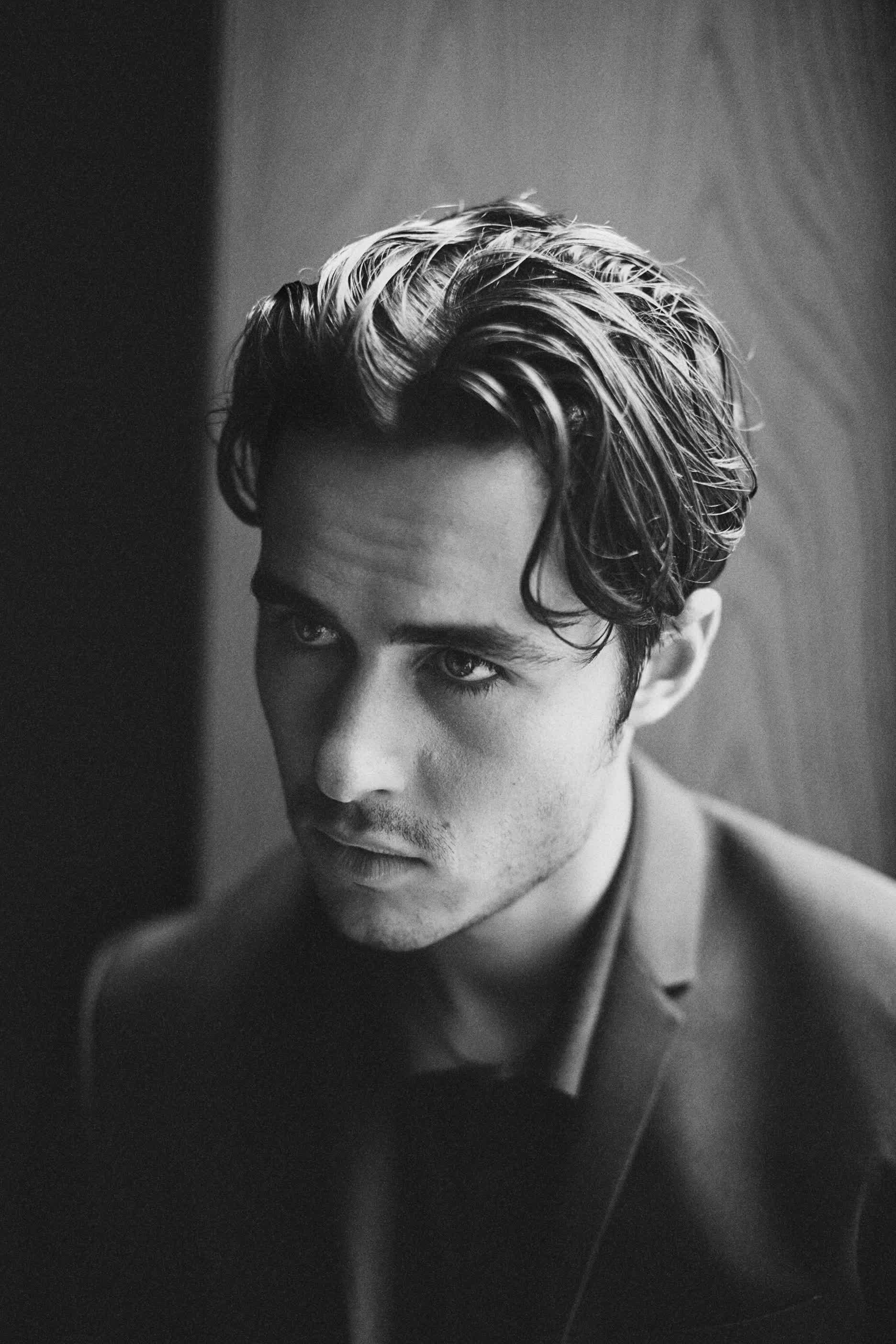 actor Ben Schnetzer large photo