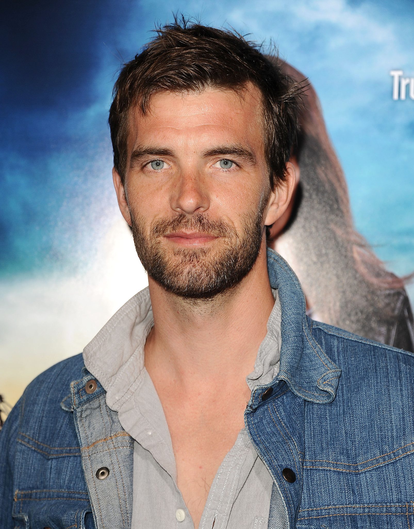 actor Lucas Bryant large photo