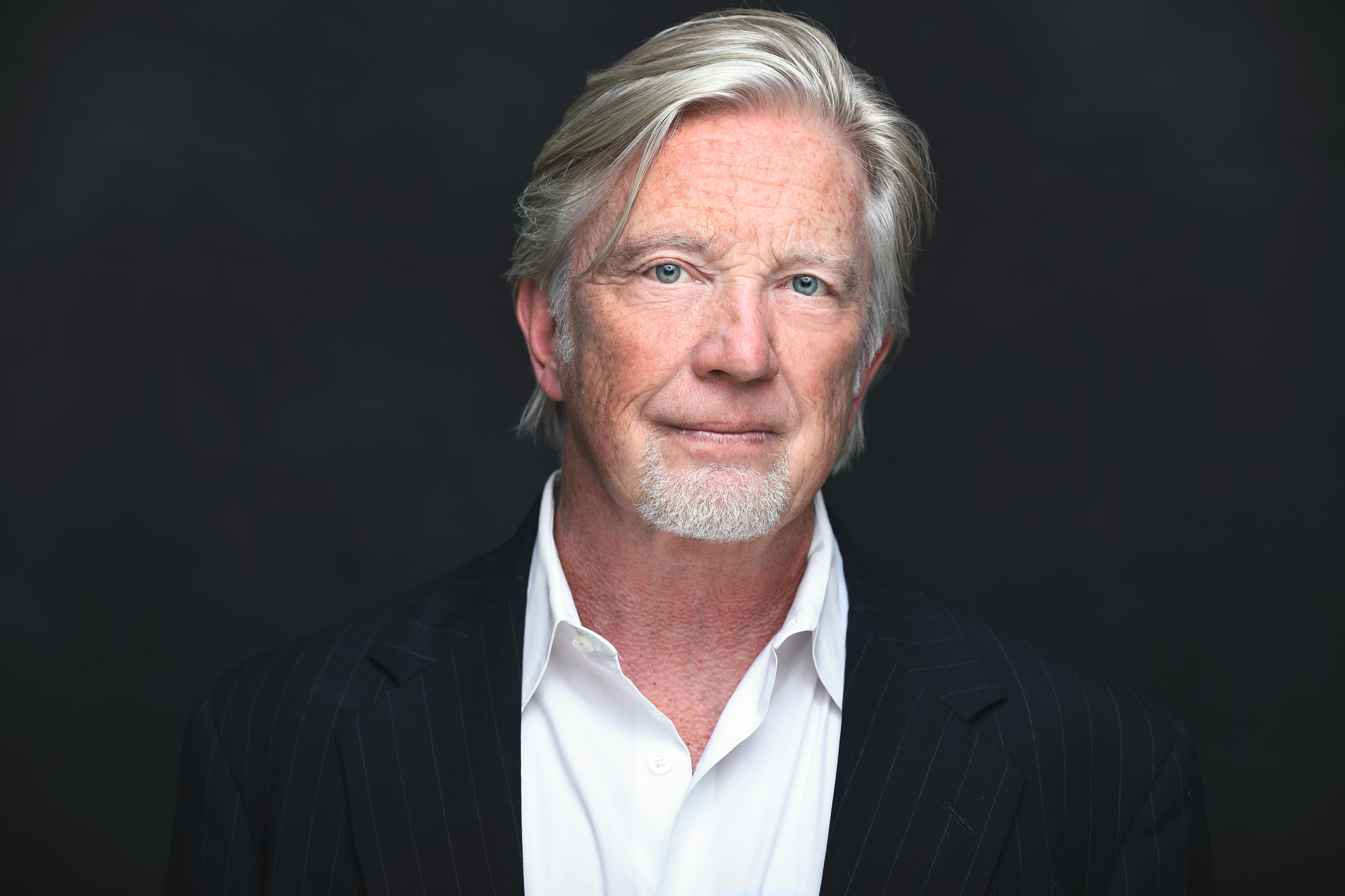 actor Tom Nowicki large photo