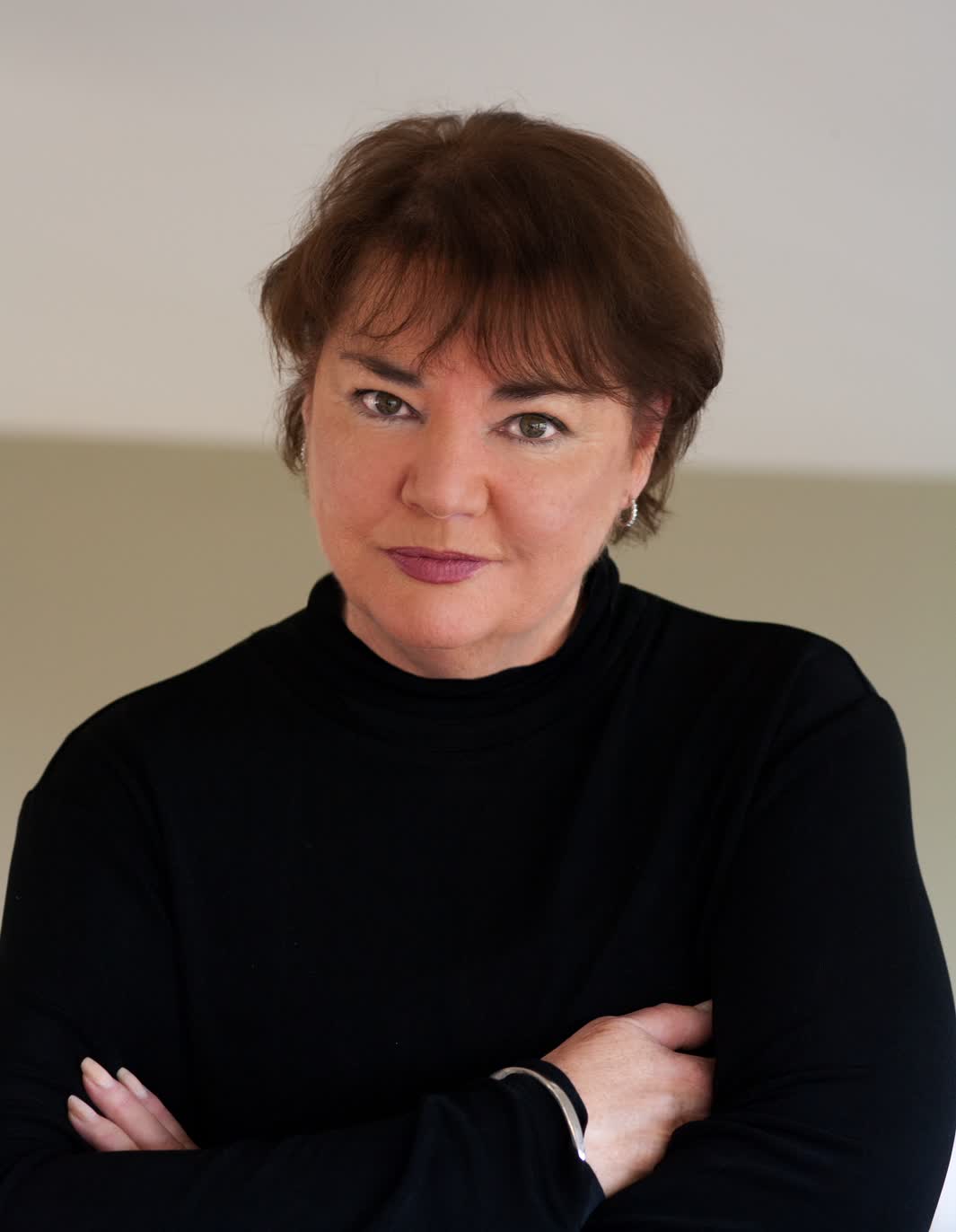 actor Jeanie Drynan large photo