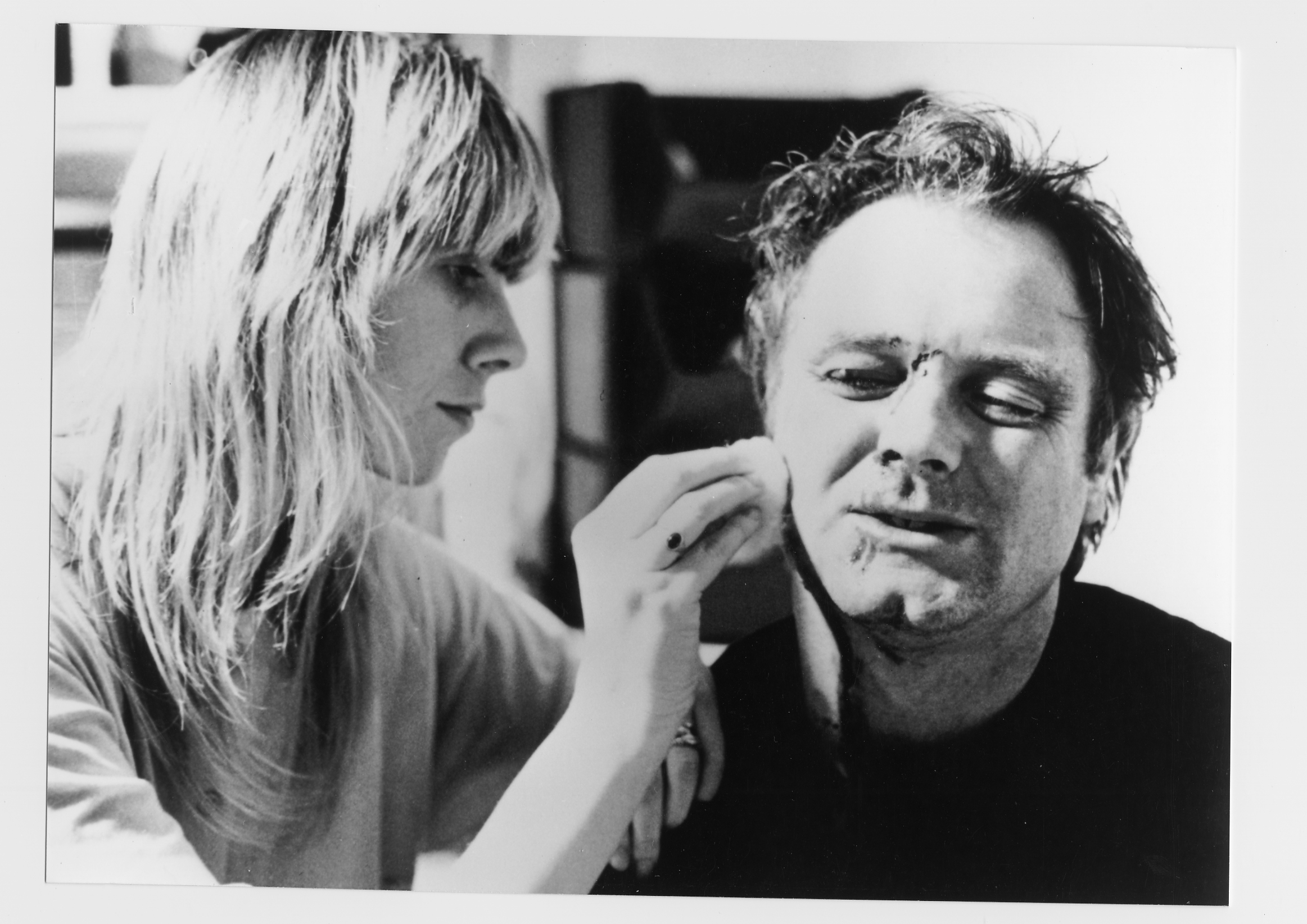 actor Julie Brown large photo