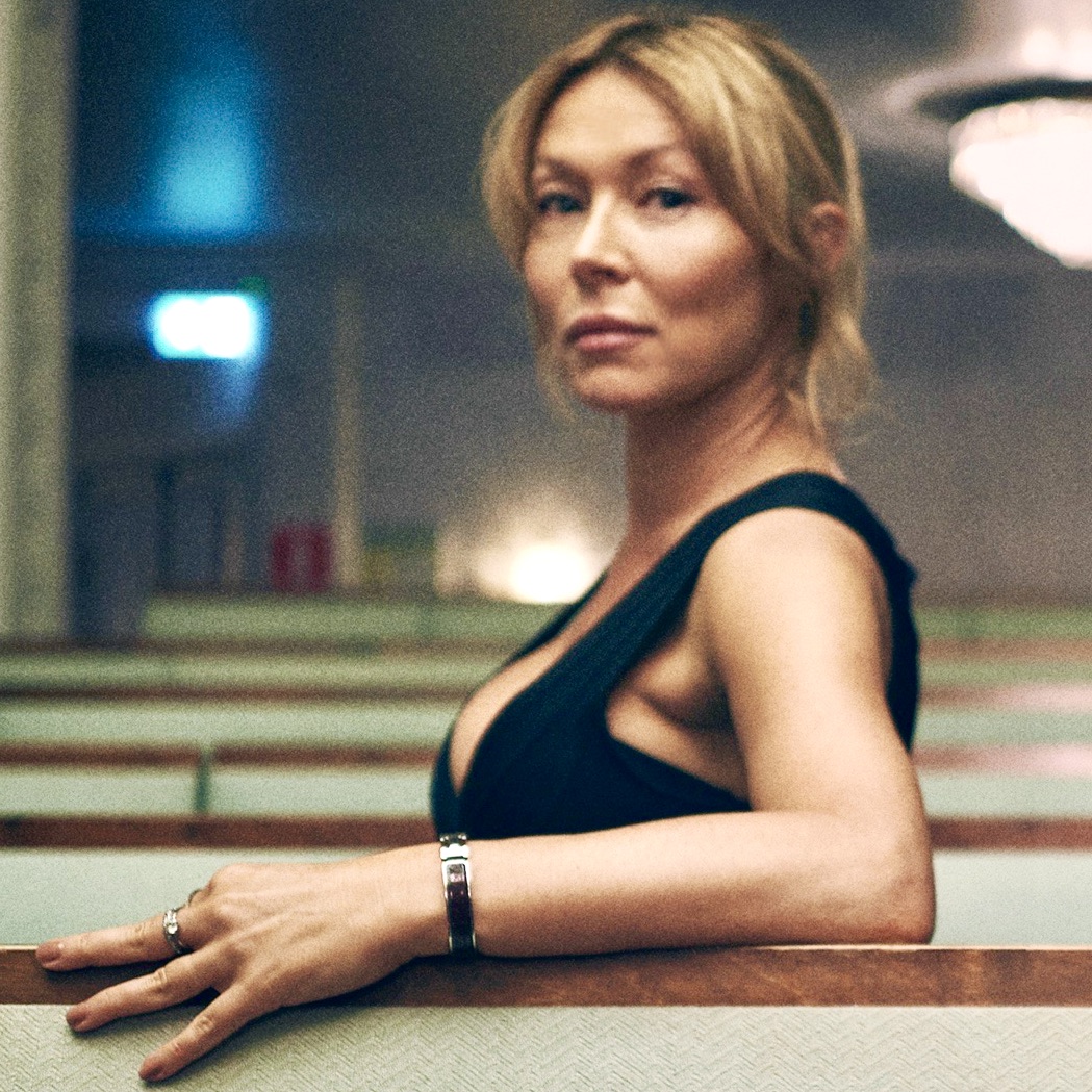 actor Yasmine Garbi large photo