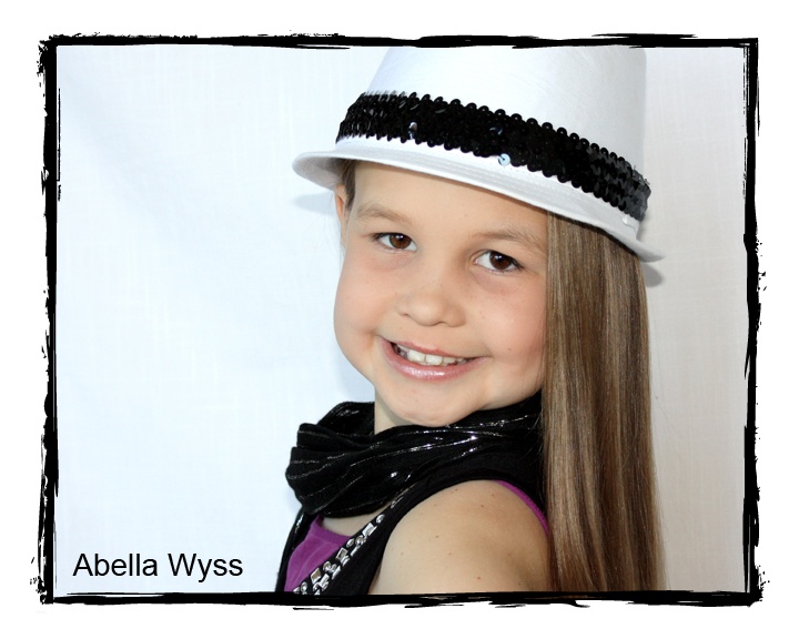 actor Abella Wyss large photo