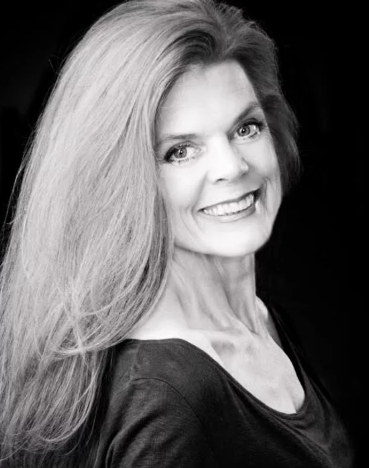 actor Kristin Rudrüd large photo