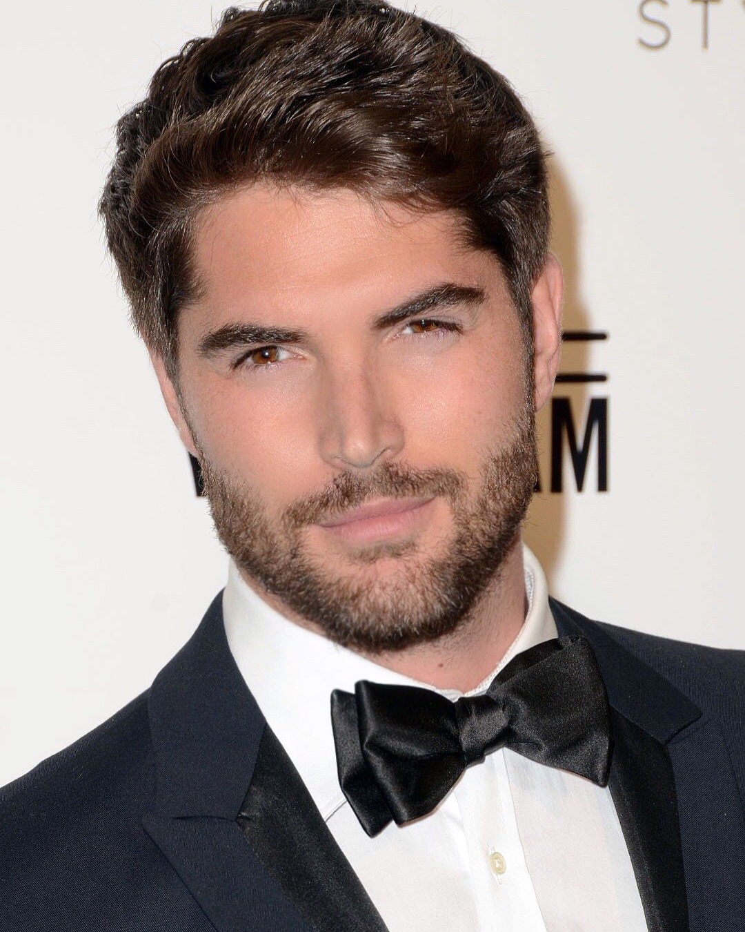 actor Nick Bateman large photo