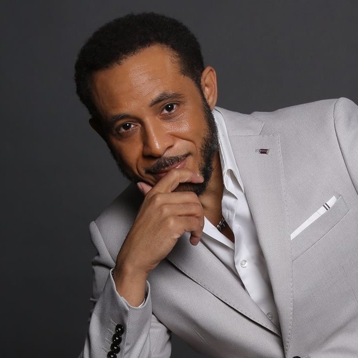 actor Dale Godboldo large photo