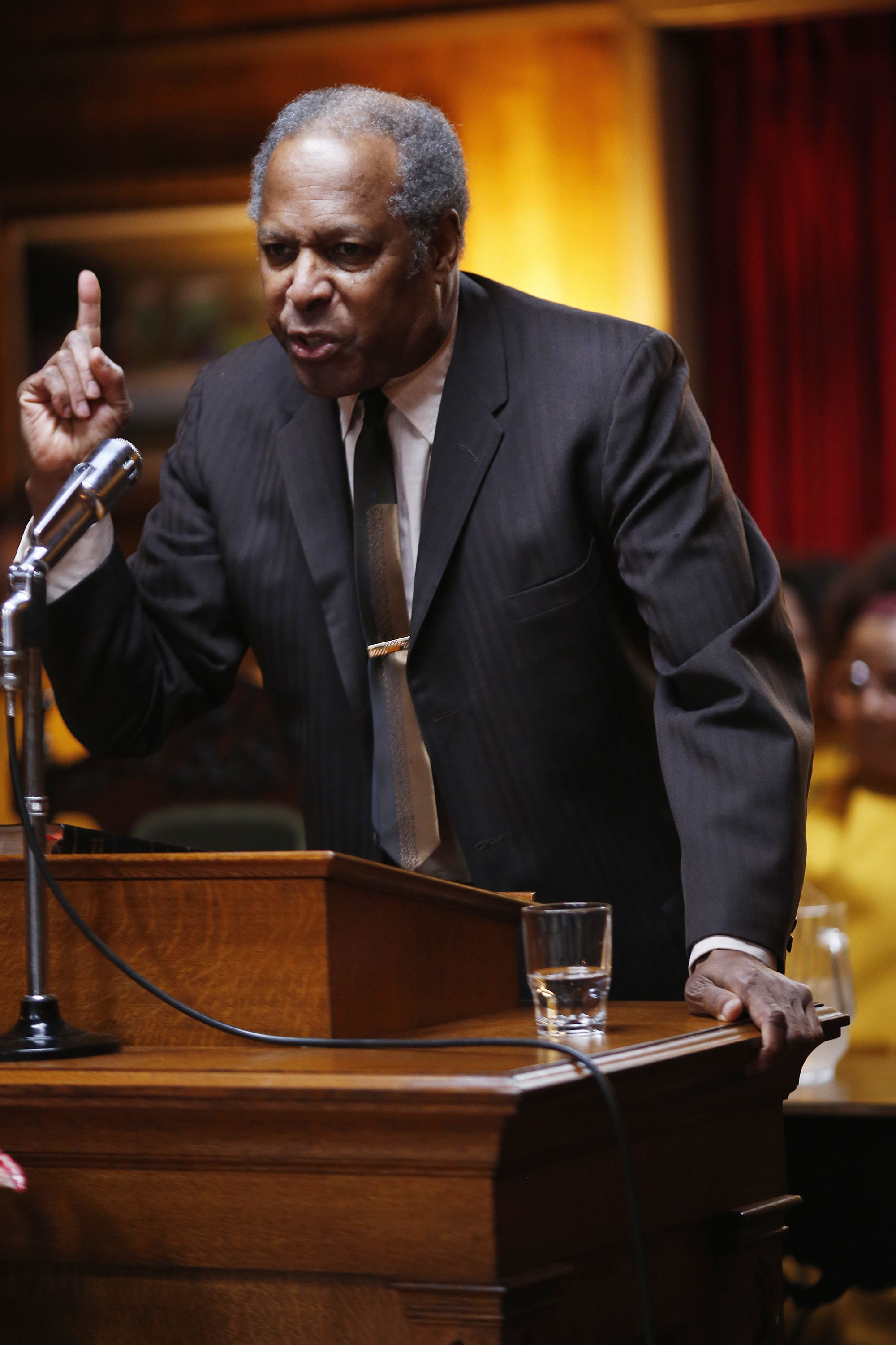 actor Julian Christopher large photo