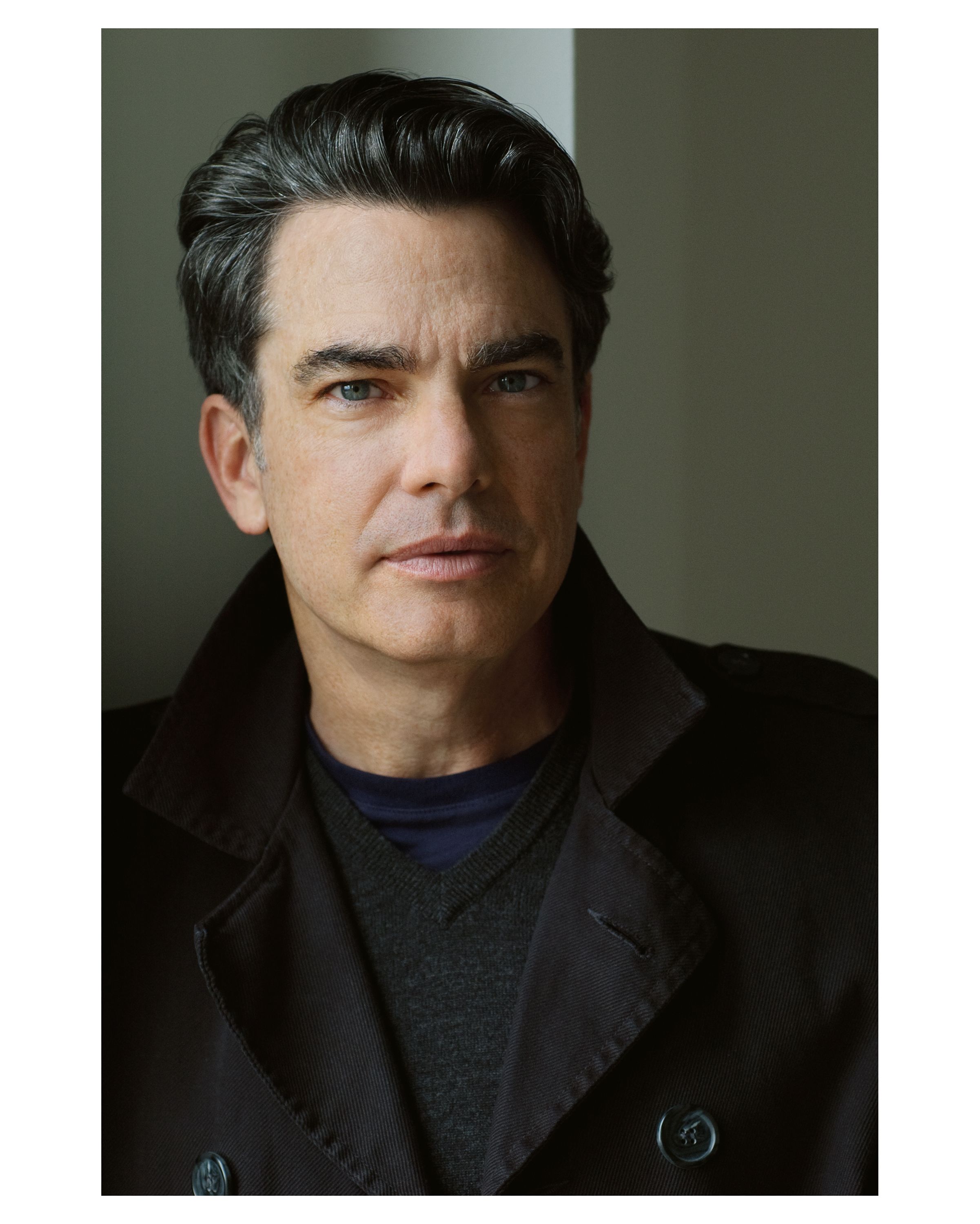 actor Peter Gallagher large photo