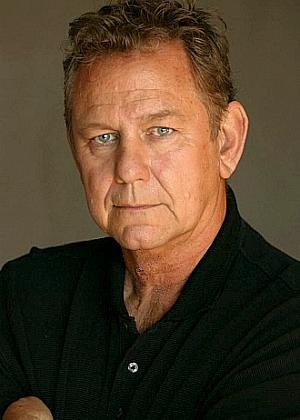 actor Ernie Lively large photo
