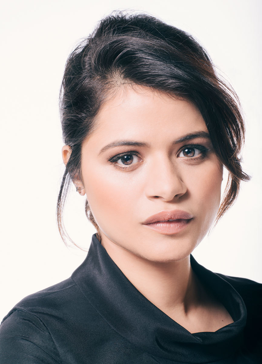 actor Melonie Diaz large photo