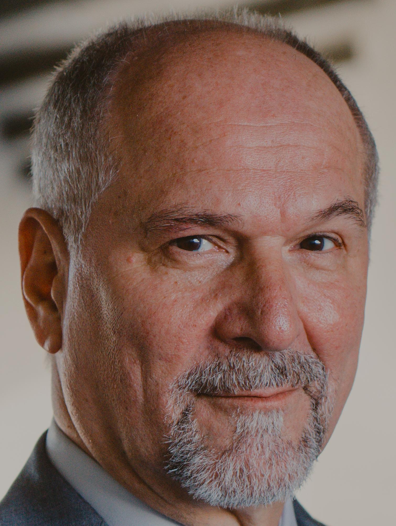 actor John Kapelos large photo