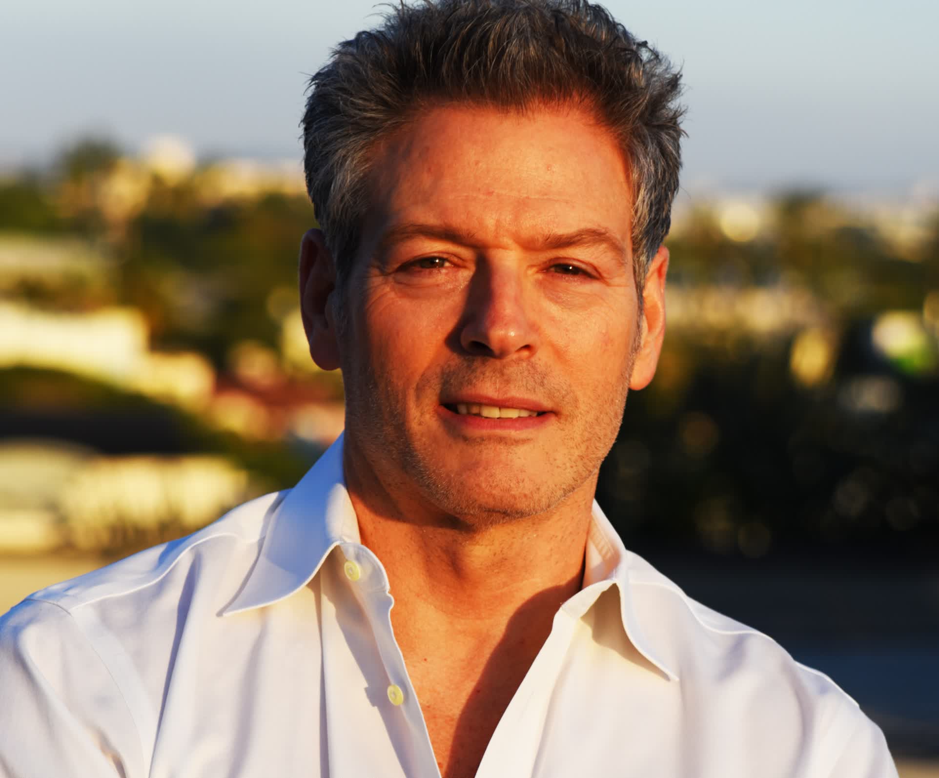 actor Kevin Spirtas large photo