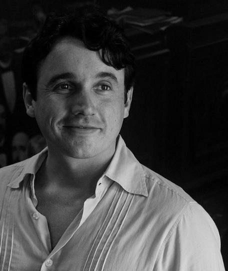 actor Caio Junqueira large photo