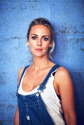 actor Miranda Raison large photo