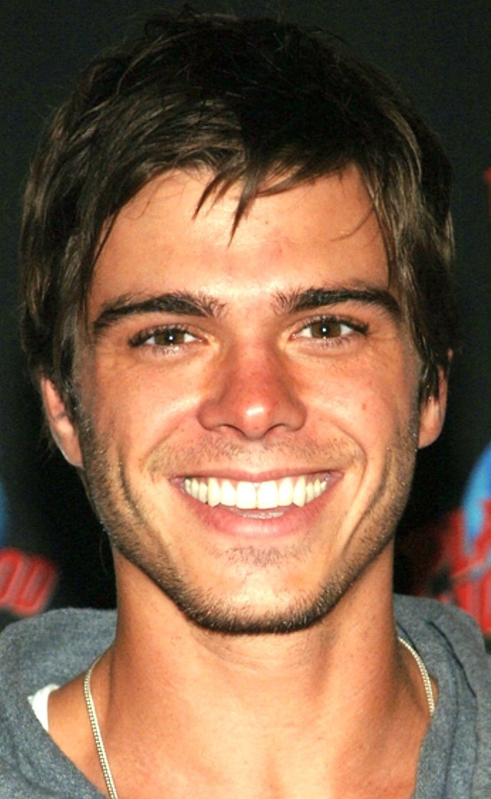 actor Matthew Lawrence large photo