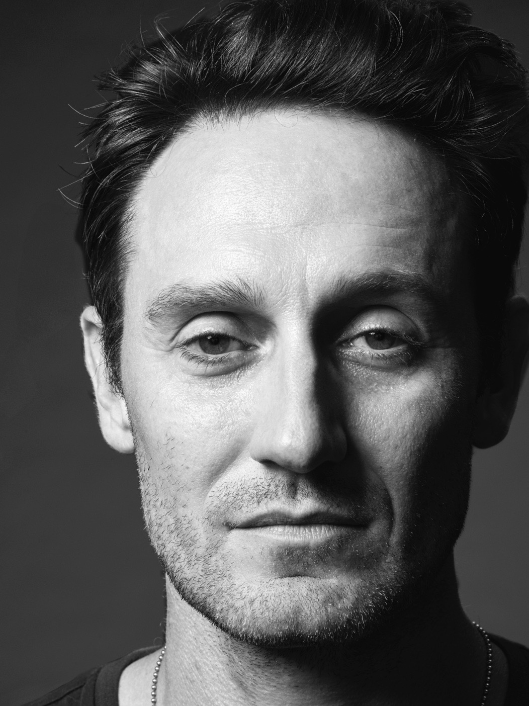 actor Josh Stewart large photo