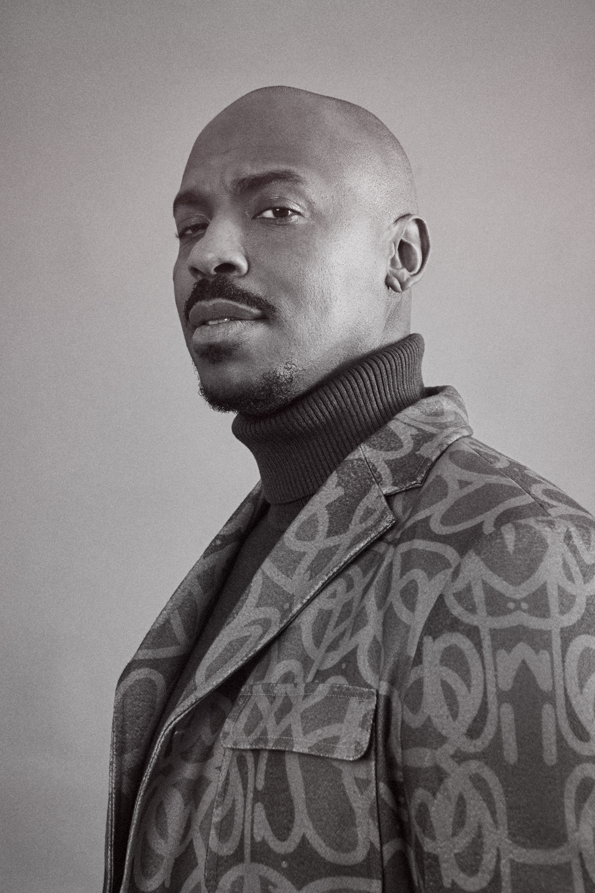 actor Mehcad Brooks large photo