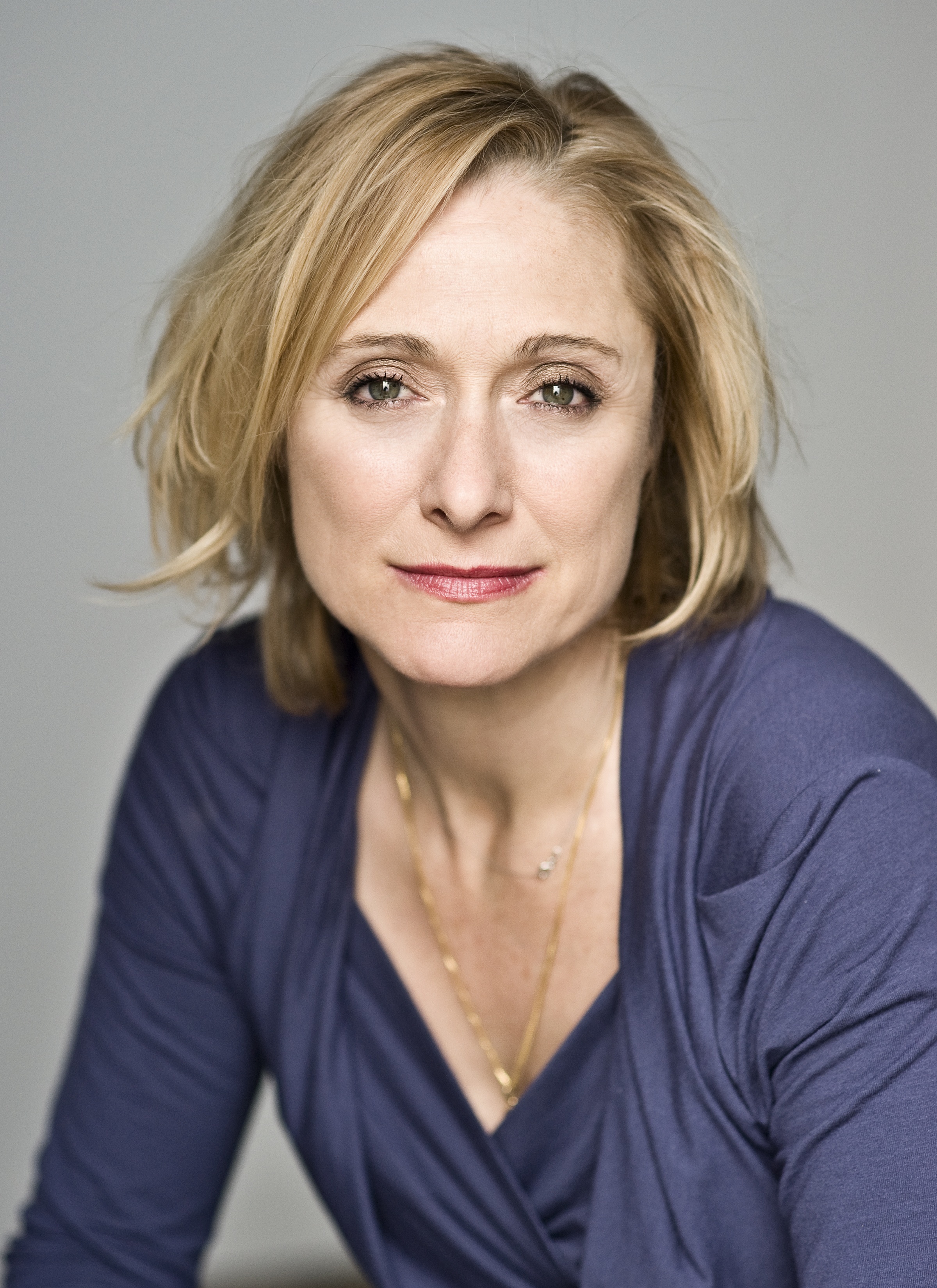 actor Caroline Goodall large photo