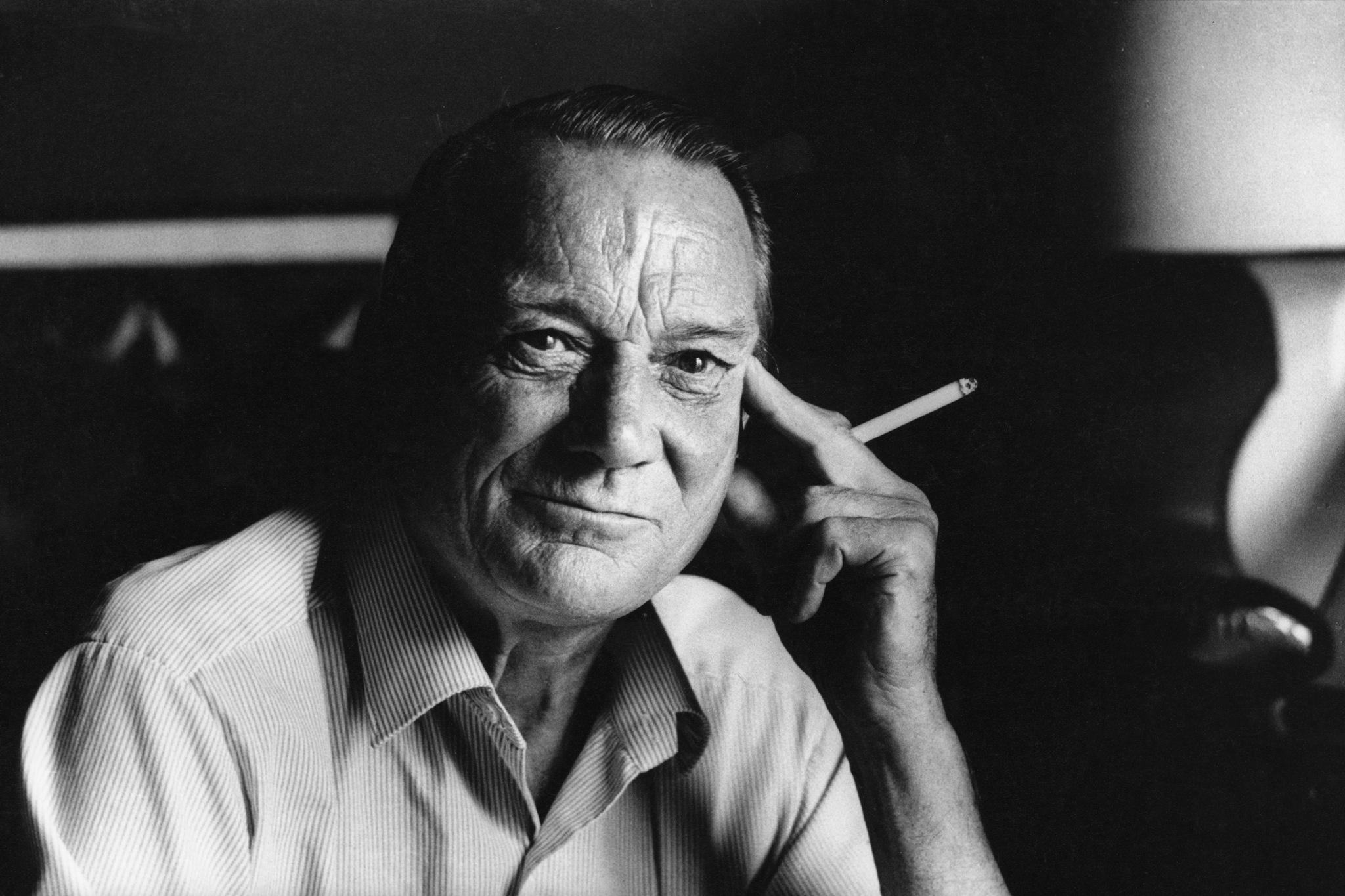 actor Denholm Elliott large photo