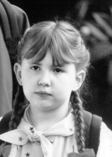 actor Amy Sakasitz large photo