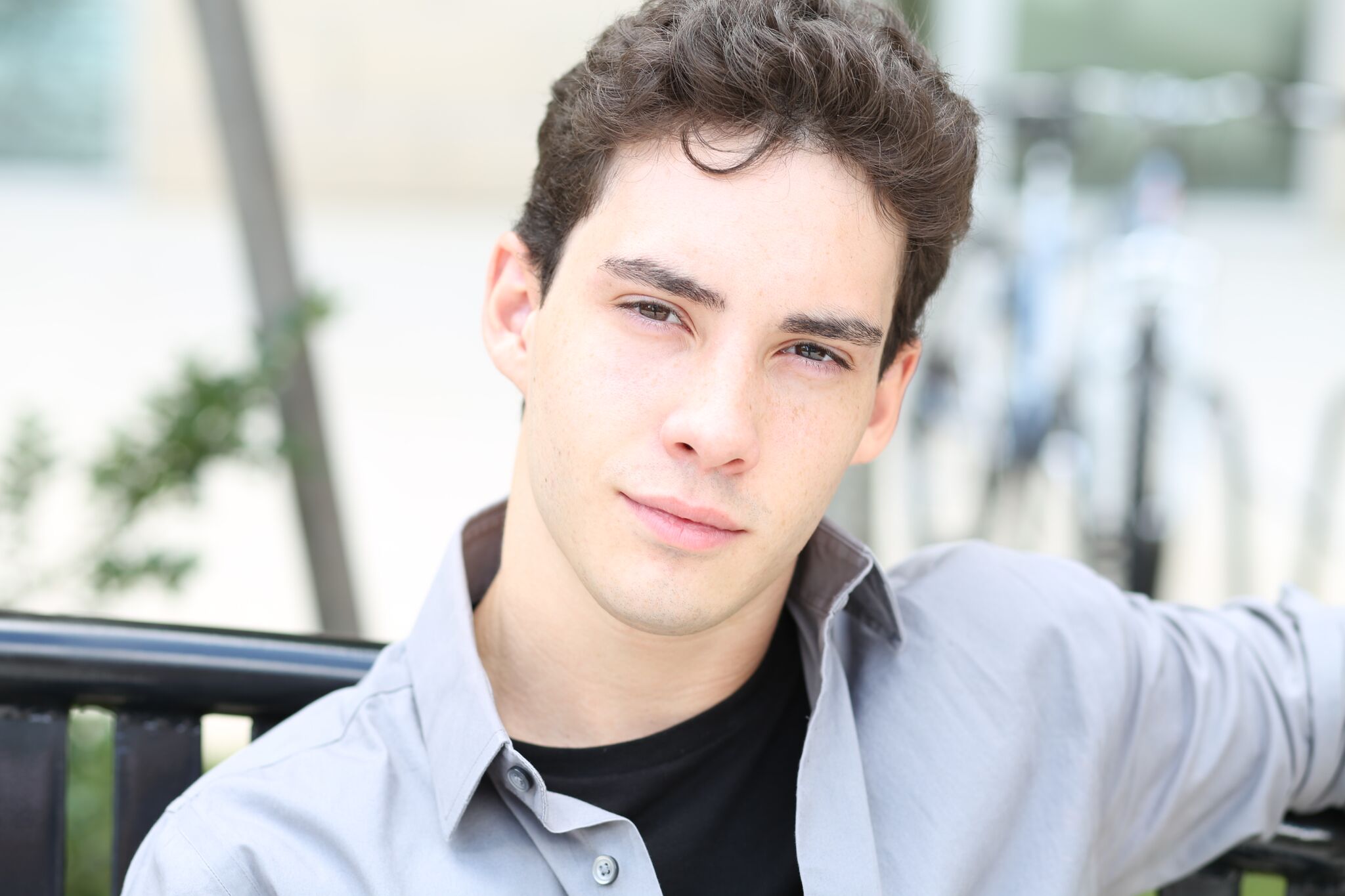 actor John D'Leo large photo