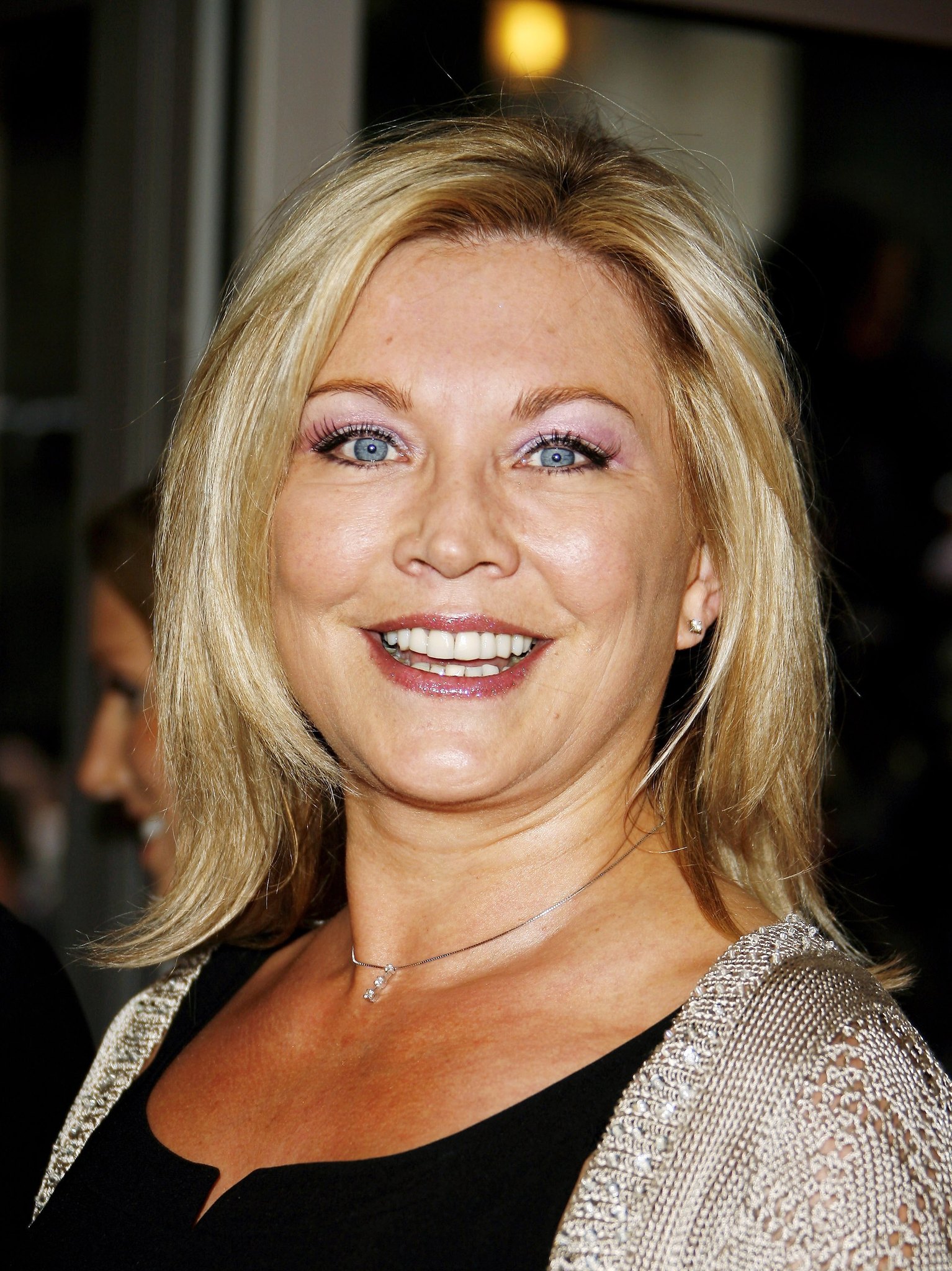 actor Amanda Redman large photo