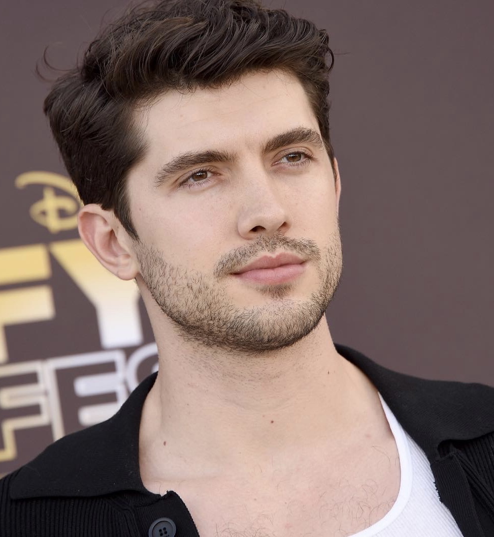 actor Carter Jenkins large photo