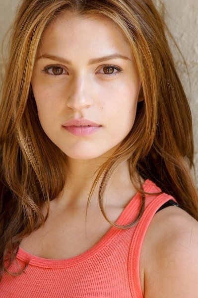 actor Raquel Alessi large photo