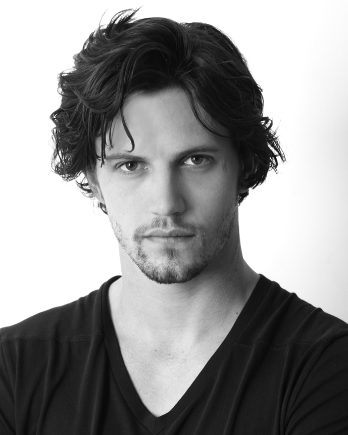 actor Nathan Parsons large photo