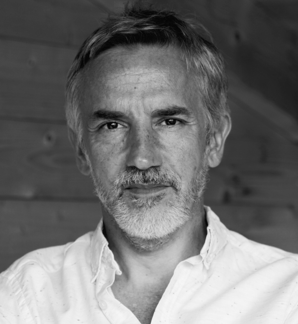 actor Jean-Pierre Lorit large photo