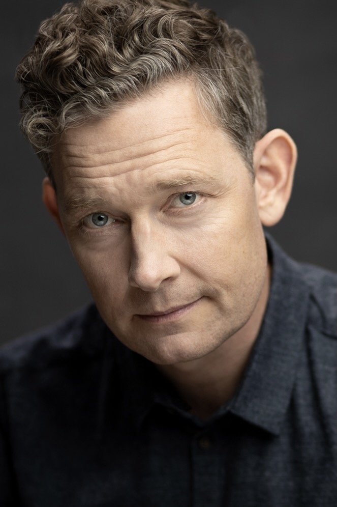 actor Darren Dolynski large photo