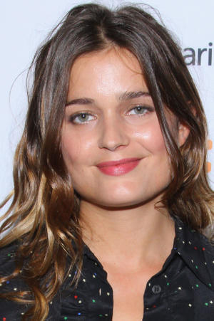 actor Louise Grinberg large photo