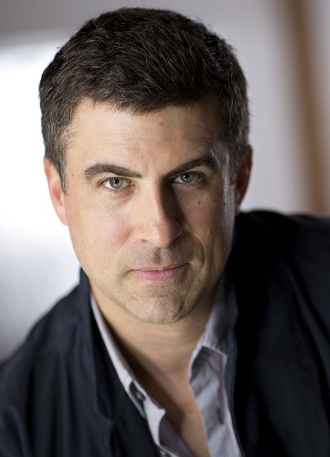 actor Martin Sims large photo