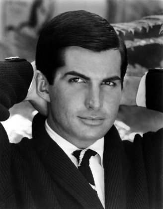 actor George Hamilton large photo