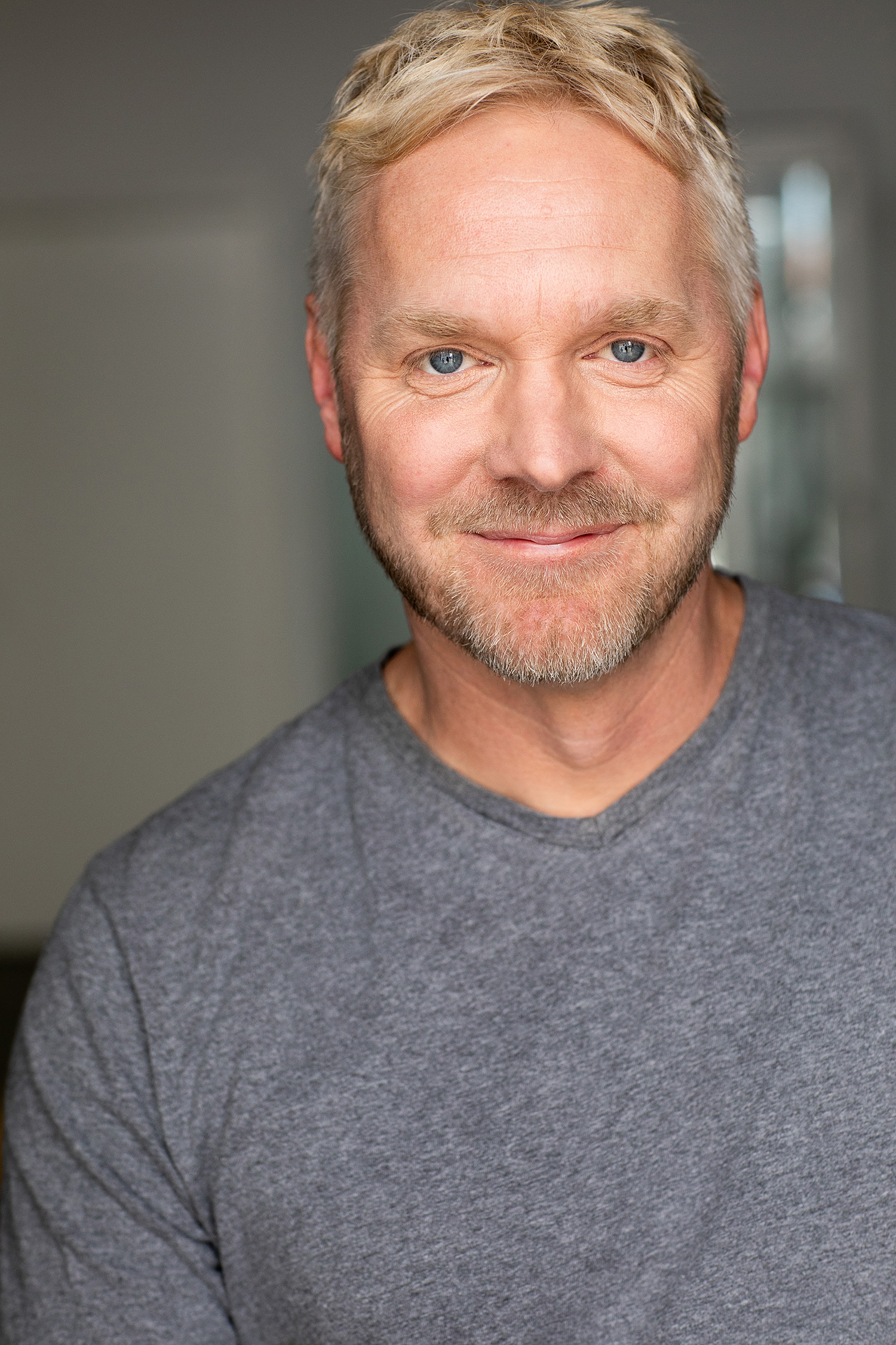 actor Jeremy Scott Johnson large photo