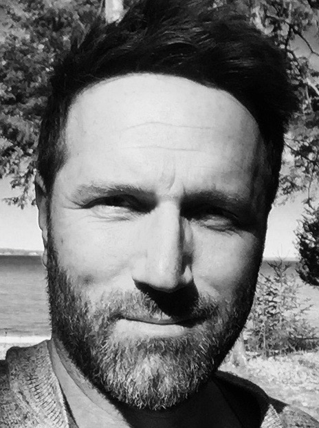 actor Ele Bardha large photo